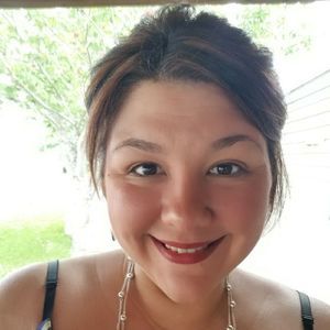 Meet your Posher, Desiree